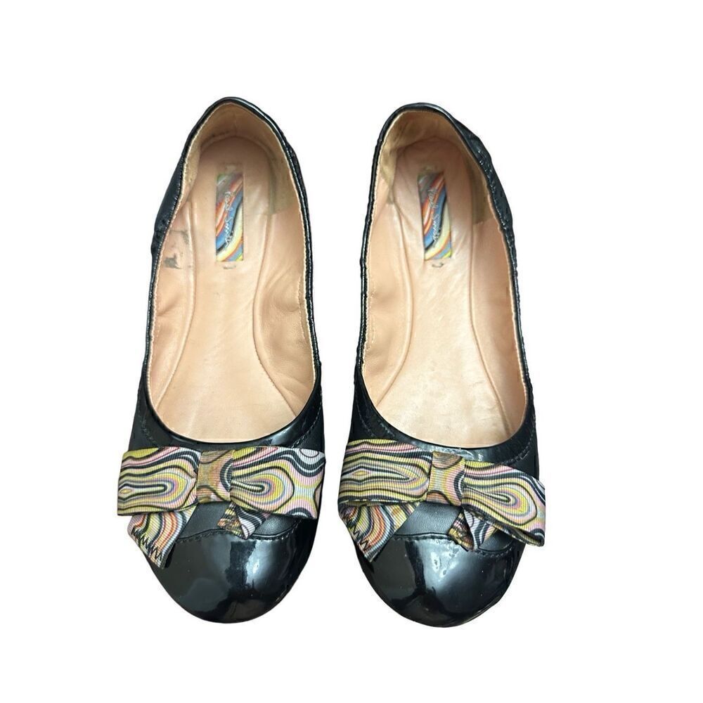 Paul Smith black leather round toe ballet flats with black patent leather trim,